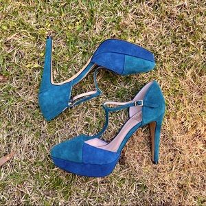 Blue and Teal Vince Camuto Platform Heels 🦋